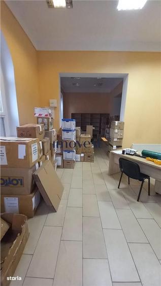 Spațiu comercial, de 120 mp, în Central