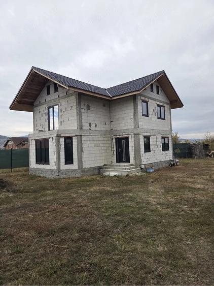 Casă cu Teren 690 Mp în Vințu de Jos