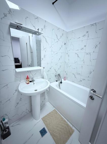 Apartament cu 2 camere semidecomandat în Militari