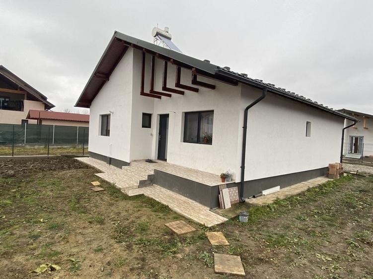 Casă cu 4 camere în Central