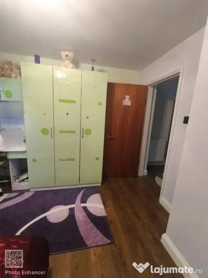 Casă cu 4 camere cu Teren 2600 Mp în Horodnic