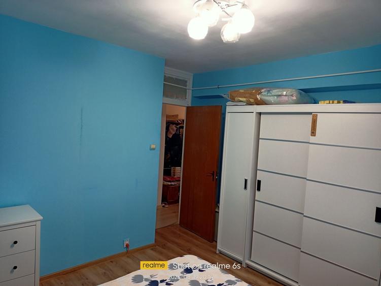 Apartament cu 2 camere decomandat în Republicii