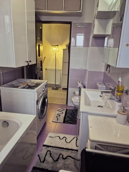 Apartament cu 2 camere semidecomandat, mobilat în Bd. Laminorului