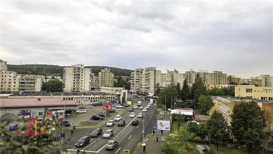 Apartament 3 camere si 2 bai, str. Livezeni , Tudor, 67 mp ,  bloc izolat - 1
