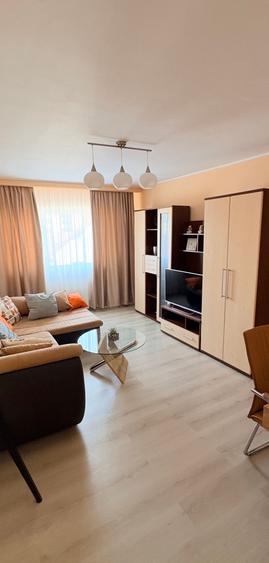 Apartament cu 2 camere decomandat în Ștrand