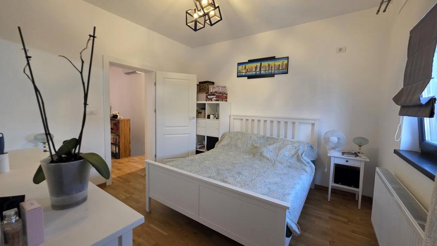Duplex cu 4 camere cu Canalizare în Dumbrăvița
