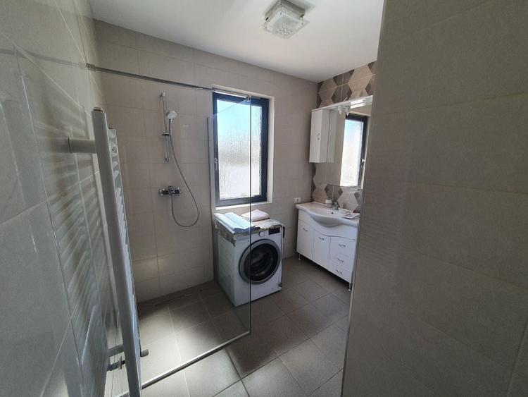 Duplex cu 4 camere cu Canalizare în Dumbrăvița