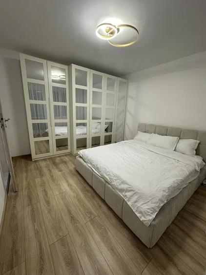 Apartament cu 3 camere decomandat în Brâncoveanu