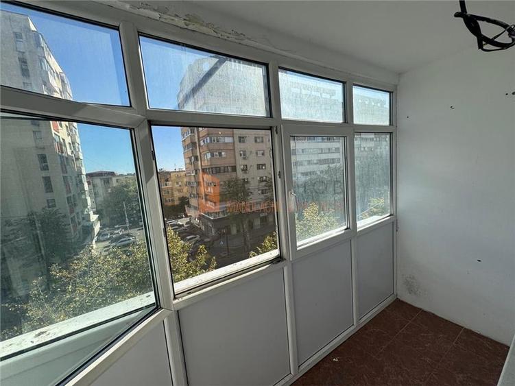 Apartament cu 3 camere decomandat în Unirii Sud