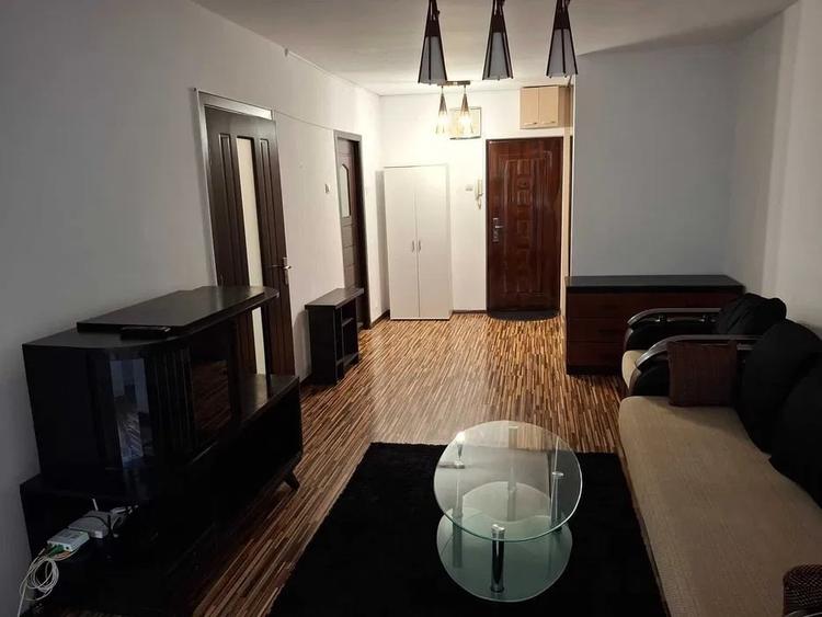 Apartament cu 2 camere decomandat, mobilat în Tineretului