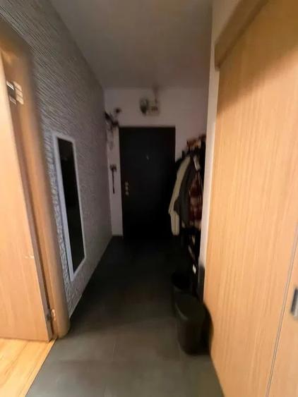 Apartament cu 2 camere semidecomandat, mobilat în 1 Mai