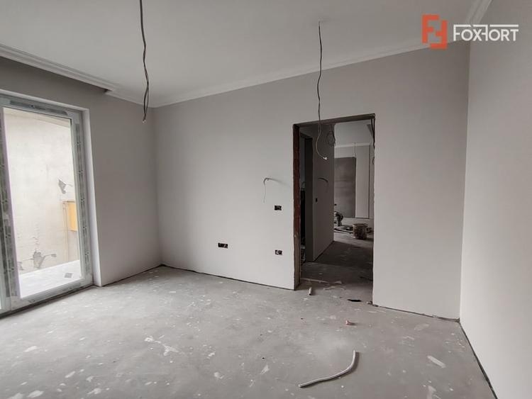 Apartament cu 2 camere decomandat în Giroc