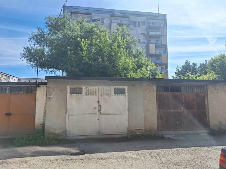 Vand garaj zona Mihai Viteazu Deva - 1