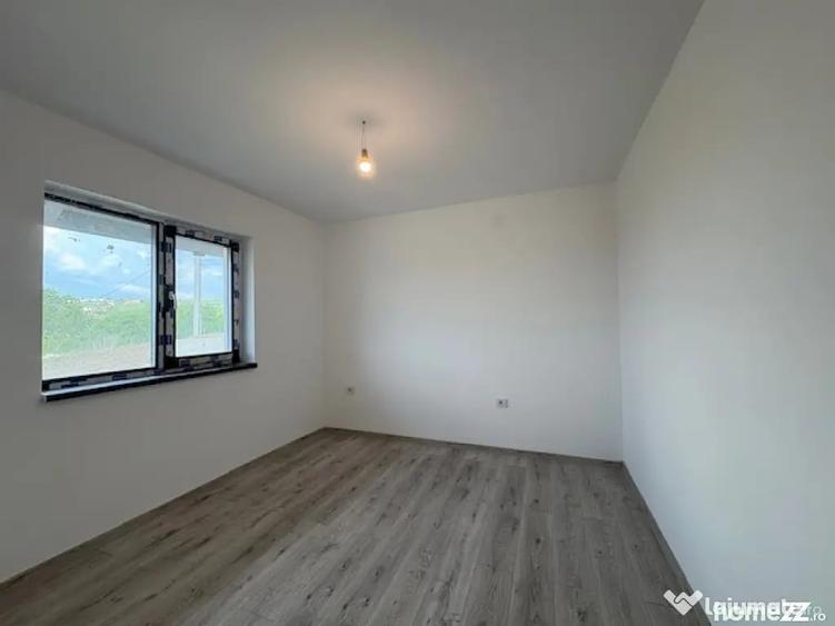 Casă cu 3 camere cu Teren 300 Mp în Vișan