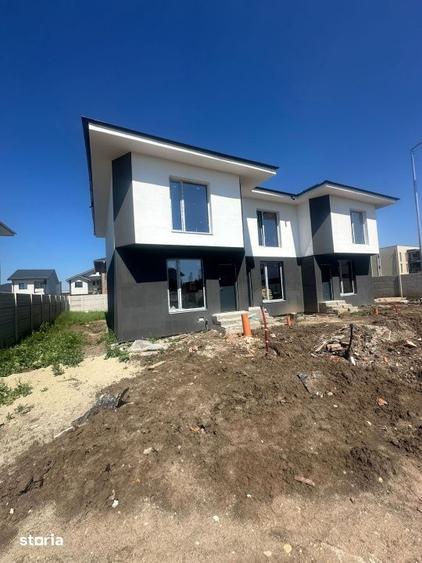 Casă cu 3 camere cu Teren 200 Mp în Central