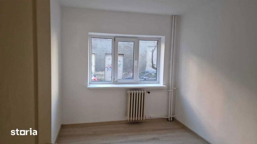Apartament cu 3 camere decomandat în Gării