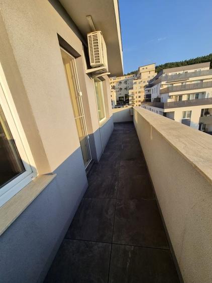 Apartament cu 3 camere în Florești