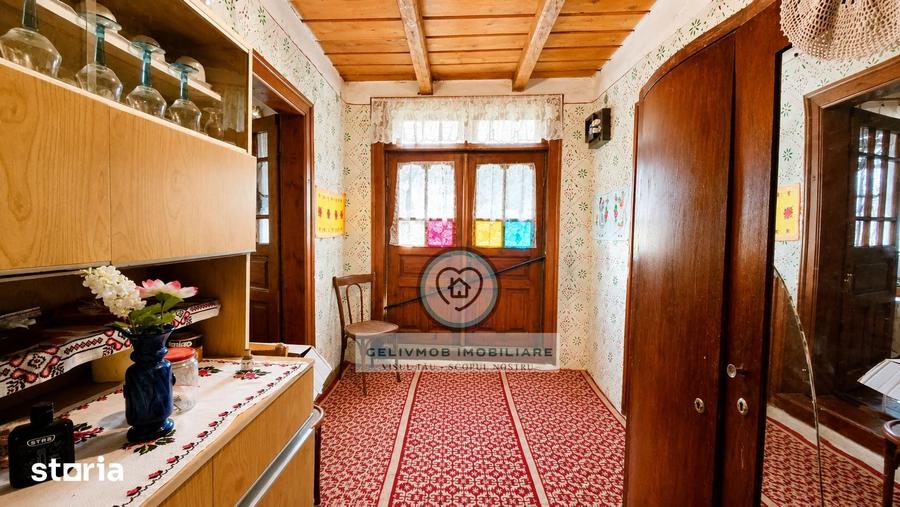 Casă cu 4 camere cu Teren 330 Mp în Malamuc