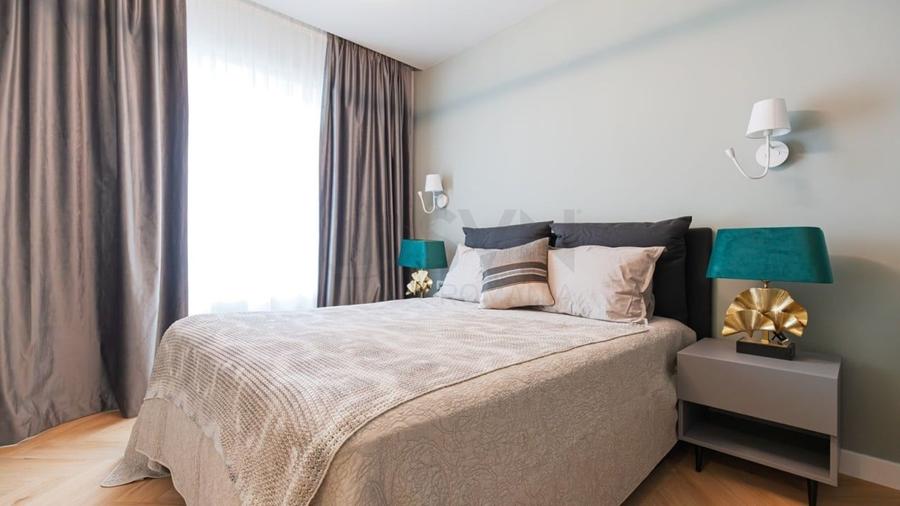 Apartament cu 3 camere decomandat, mobilat în Pipera