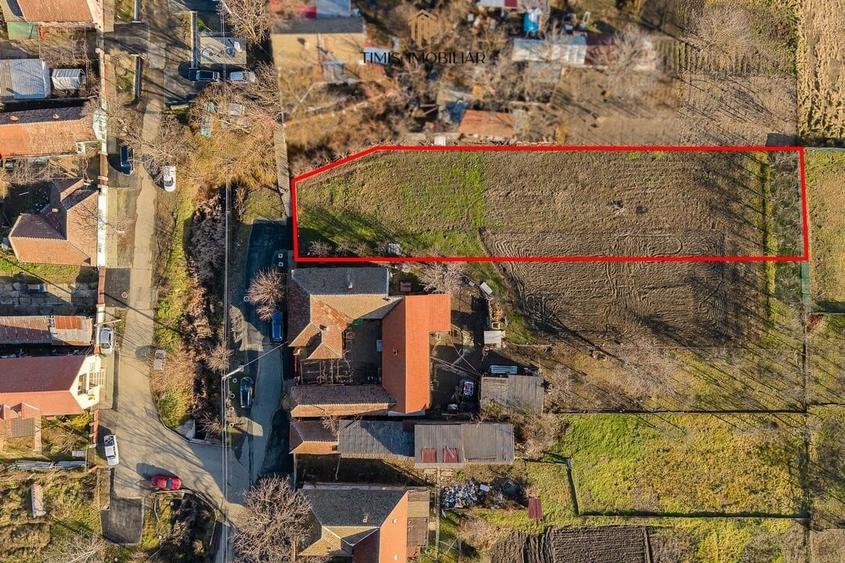 Teren Construcții intravilan de 1340 mp, în Remetea Mare