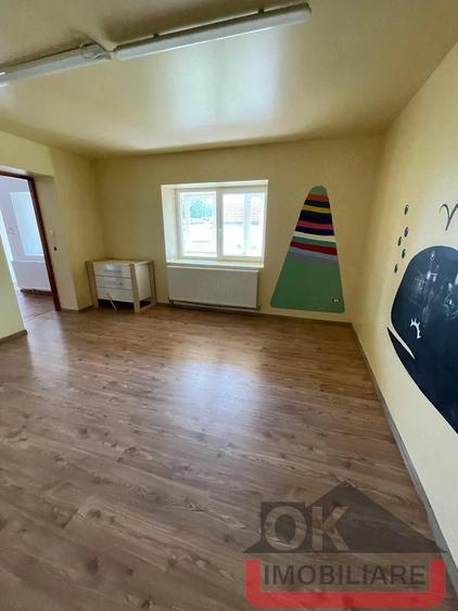 Casă cu 5 camere cu Teren 1500 Mp în Sânnicolau Mic