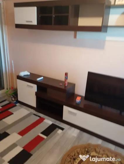 Apartament cu 2 camere semidecomandat în Obor