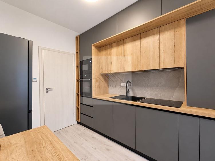 Apartament cu 3 camere decomandat, mobilat în Tractorul