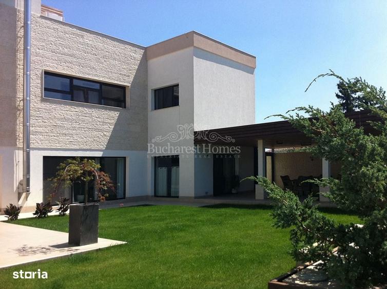 Casă cu 4 camere în Tunari