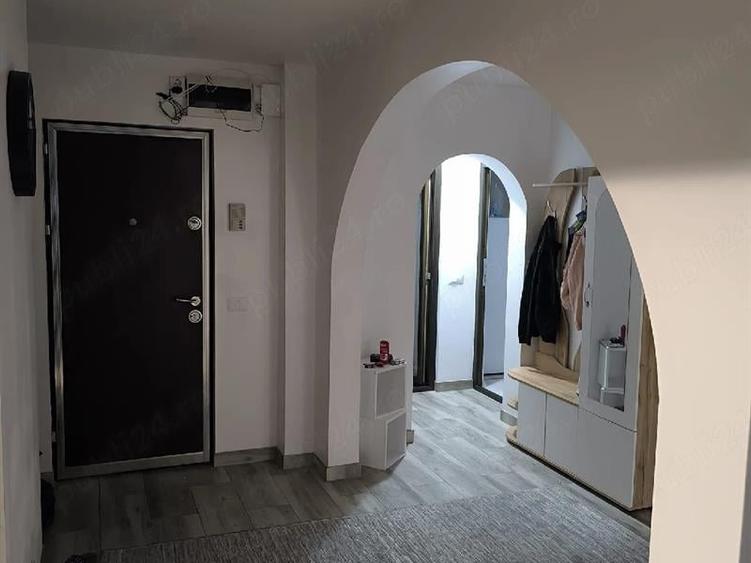 Apartament cu 4 camere decomandat în Obcini
