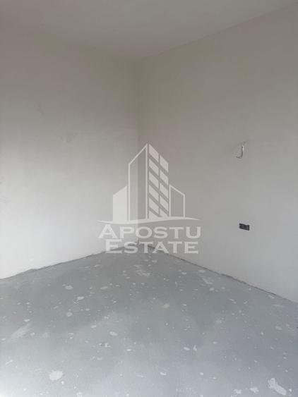 Duplex cu 5 camere cu Canalizare în Ghiroda
