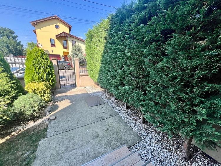 Casă cu 4 camere cu Teren 335 Mp în Moșnița Nouă