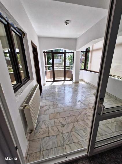 Casă cu 5 camere cu Teren 307 Mp în Bucureștii Noi