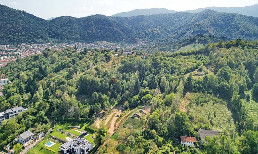 Teren Construcții intravilan de 5500 mp, în Brașovul Vechi