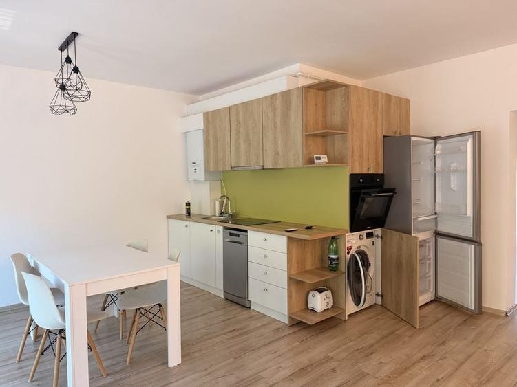 Inchiriez Apartament pentru Untold, 4-6 persoane, zona Manastur - 1