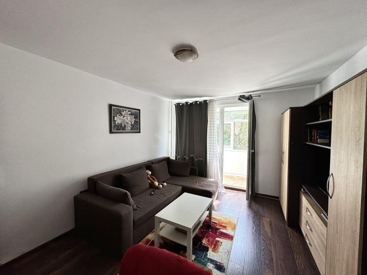 Apartament cu 2 camere decomandat, mobilat în Drumul Taberei