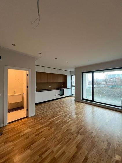 Apartament cu 3 camere, mobilat în Străulești