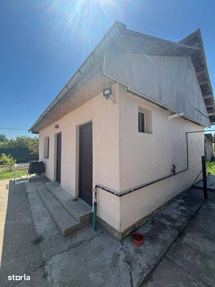 Casă cu 4 camere cu Teren 1070 Mp în Central