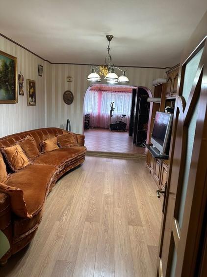 Apartament cu 4 camere în Radu Negru