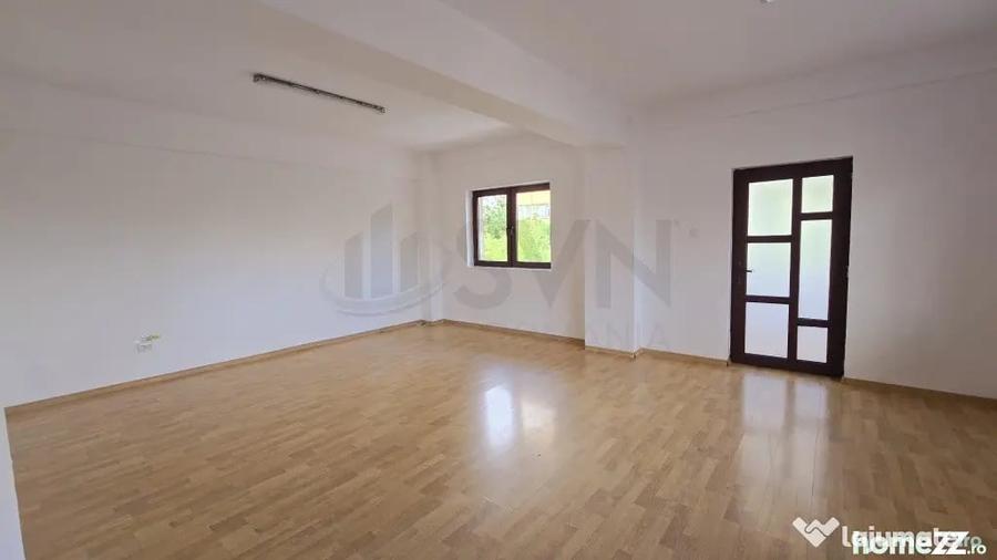 Casă cu 7 camere cu Teren 300 Mp în Rahova