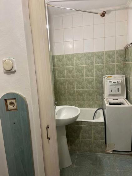 Garsonieră decomandată în Decebal