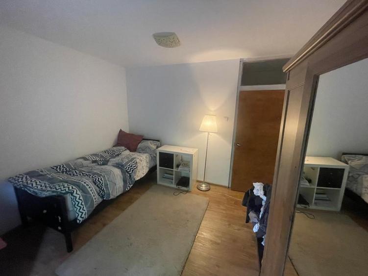 Apartament cu 4 camere decomandat în 13 Septembrie