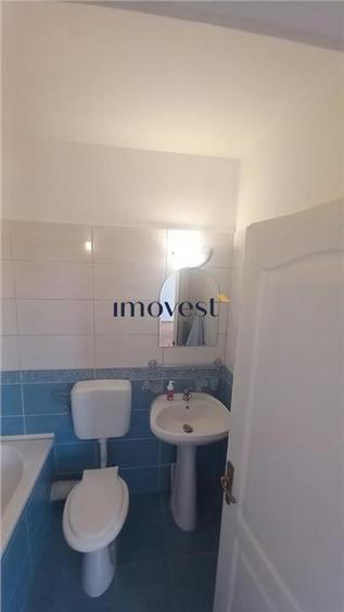 De inchiriat:Apartament gol  cu 2 camere in zona Centrala - 7