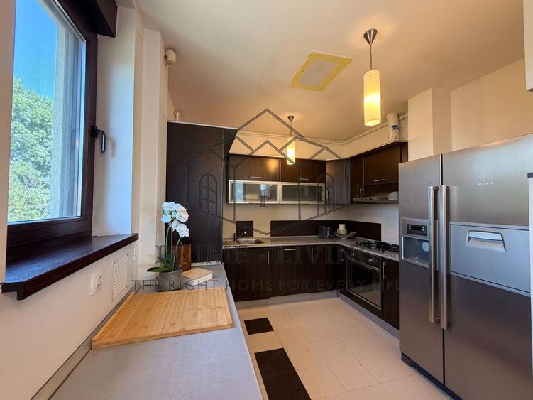 Apartament cu 5 camere, mobilat în Herăstrău