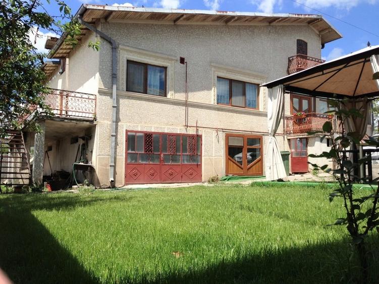 Teren de 3923 mp, în Vidra