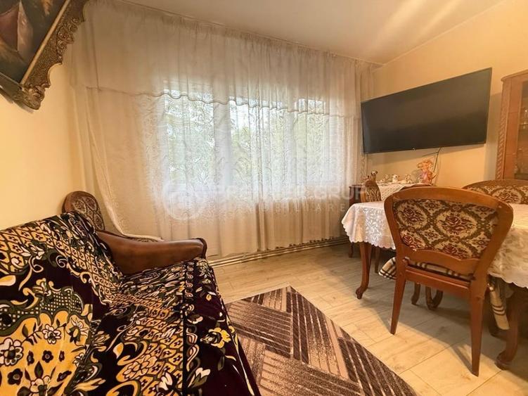 Apartament cu 2 camere în Podu Roș
