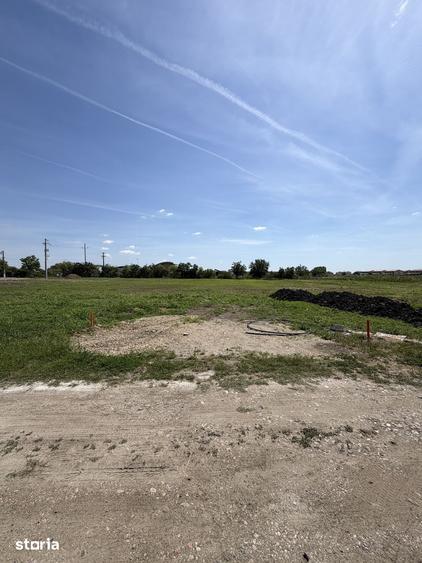 Teren de 541.82 mp, în Săcălaz