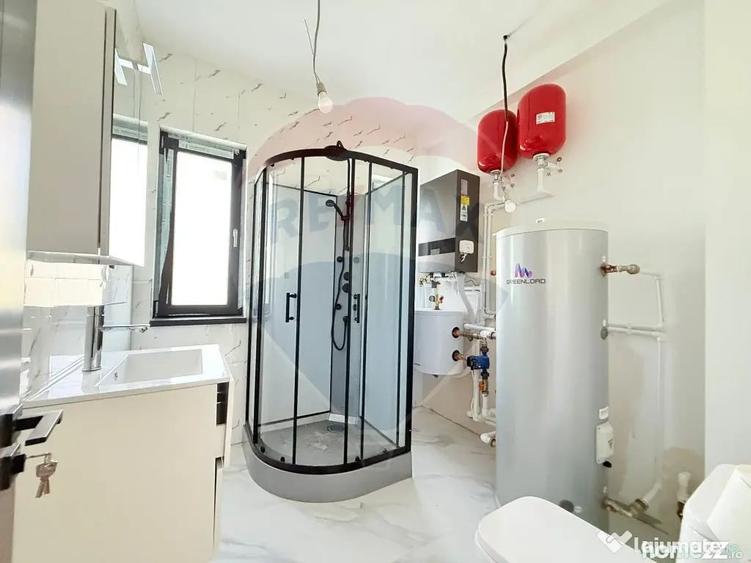 Casă cu 5 camere cu Teren 300 Mp în Cornetu