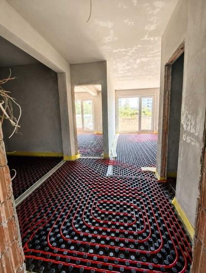 Apartament cu 2 camere decomandat în Livezeni