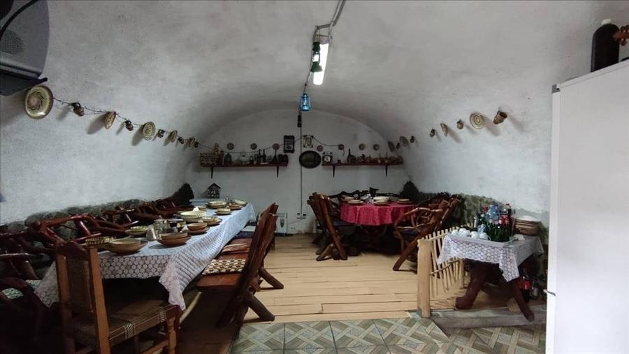 Hotel/Pensiune, de 35.714298248291 mp, în Sasca Montană