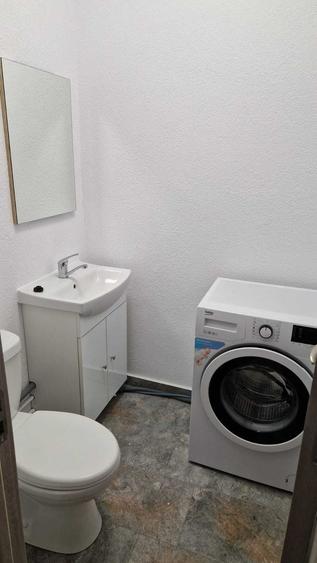 Apartament cu 3 camere decomandat în Păcii